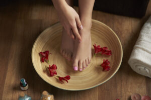 Menicure & Pedicure